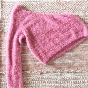 FUZZY POP OF PINK💕